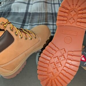 Brand New Timberland Tan and Brown Leather Boots